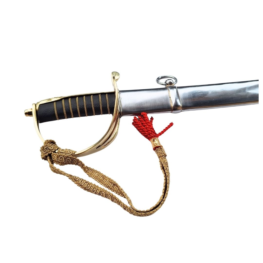 Replica della sciabola di cavalleria «Radziwiłłówka» del 1917 con la scritta «Onore e Patria» – incisione personalizzata, regalo elegante, acciaio non temprato, lunghezza 91 cm