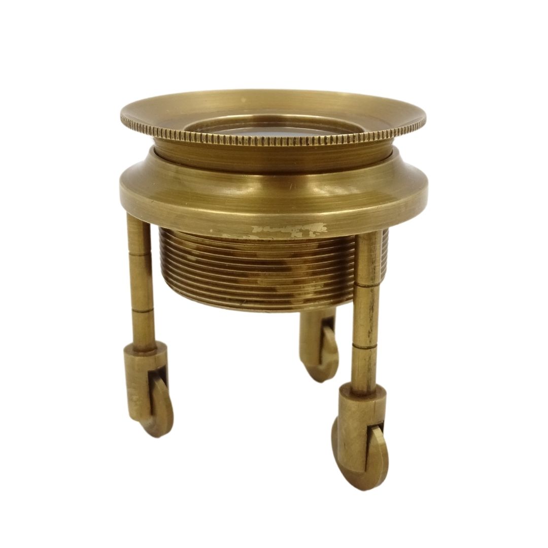 Lente d’ingrandimento su treppiede MAG-0015 con custodia in ottone, colore oro, possibilità di personalizzazione incisione, ideale come regalo per gioiellieri e filatelici, altezza 7 cm, ingrandimento x3