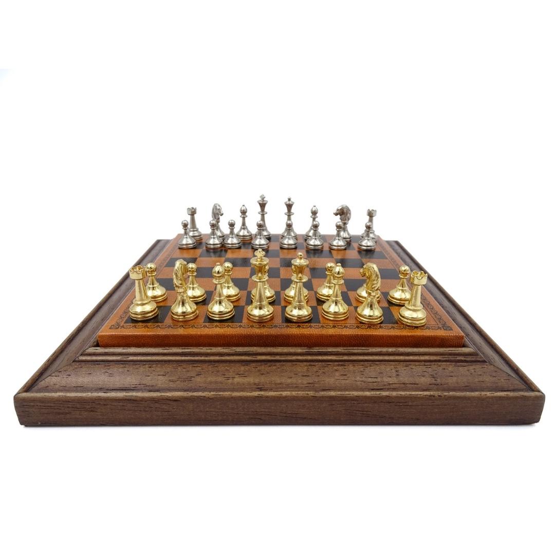 Scacchi magnetici esclusivi in metallo Italfama 18x18 cm con possibilità di incisione personalizzata – elegante regalo per ogni occasione, scacchiera marrone-nera con pezzi dorati e argentati