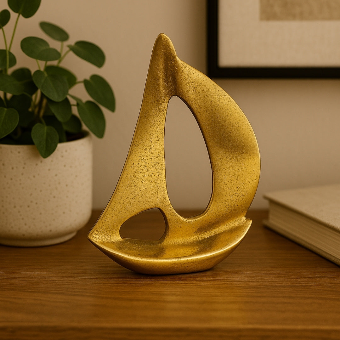 Yacht Dorato in Alluminio 19,5 cm con Possibilità di Personalizzazione Incisa - Elegante Decorazione Regalo per Amanti della Vela