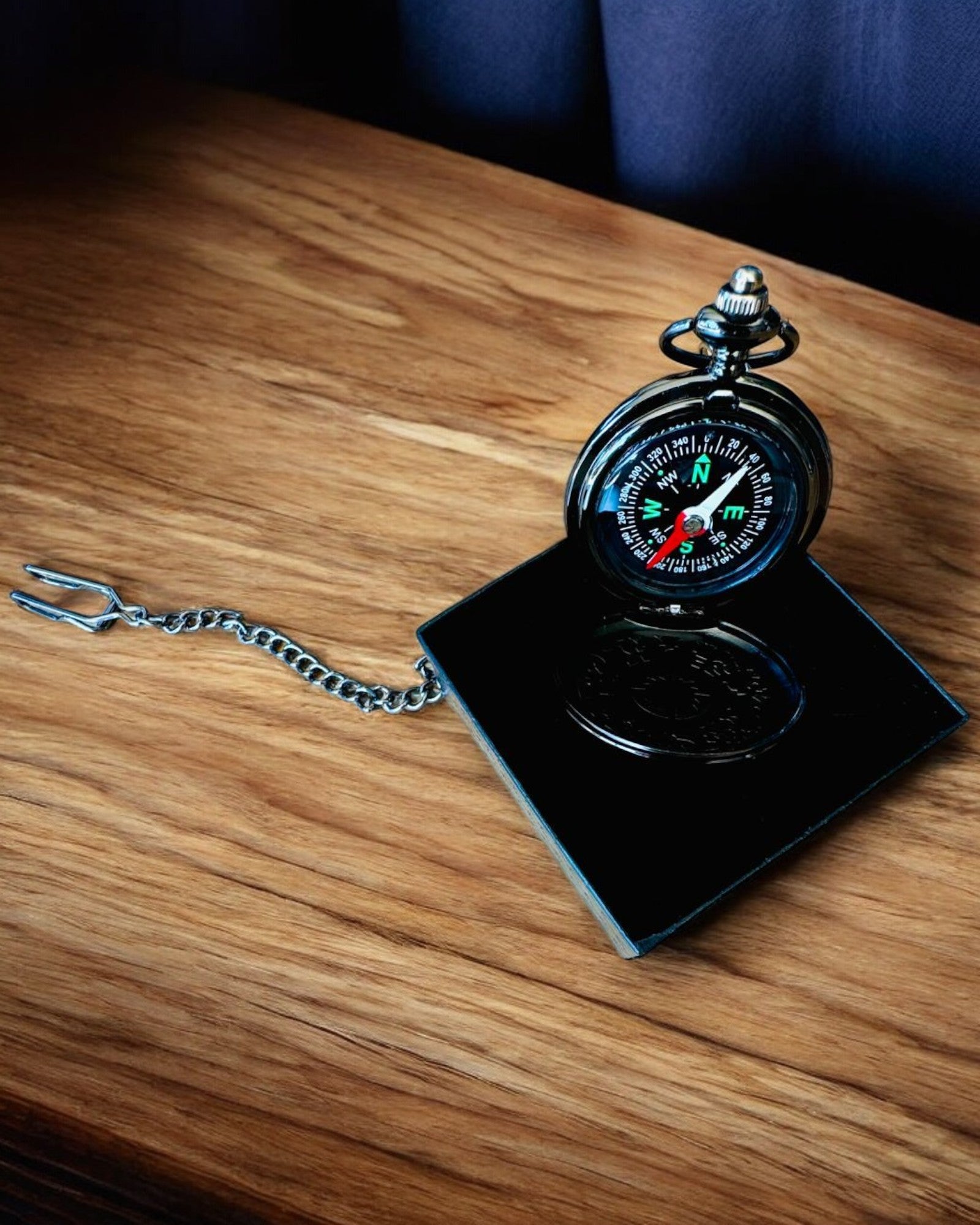 Bussola in stile orologio da tasca "Navigator" - Colore metallo scuro