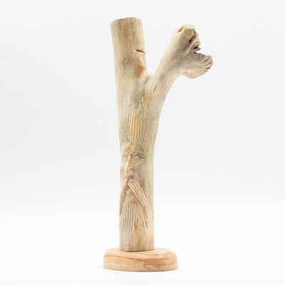 Figure intagliate a mano dell'Uomo Verde in legno parassita