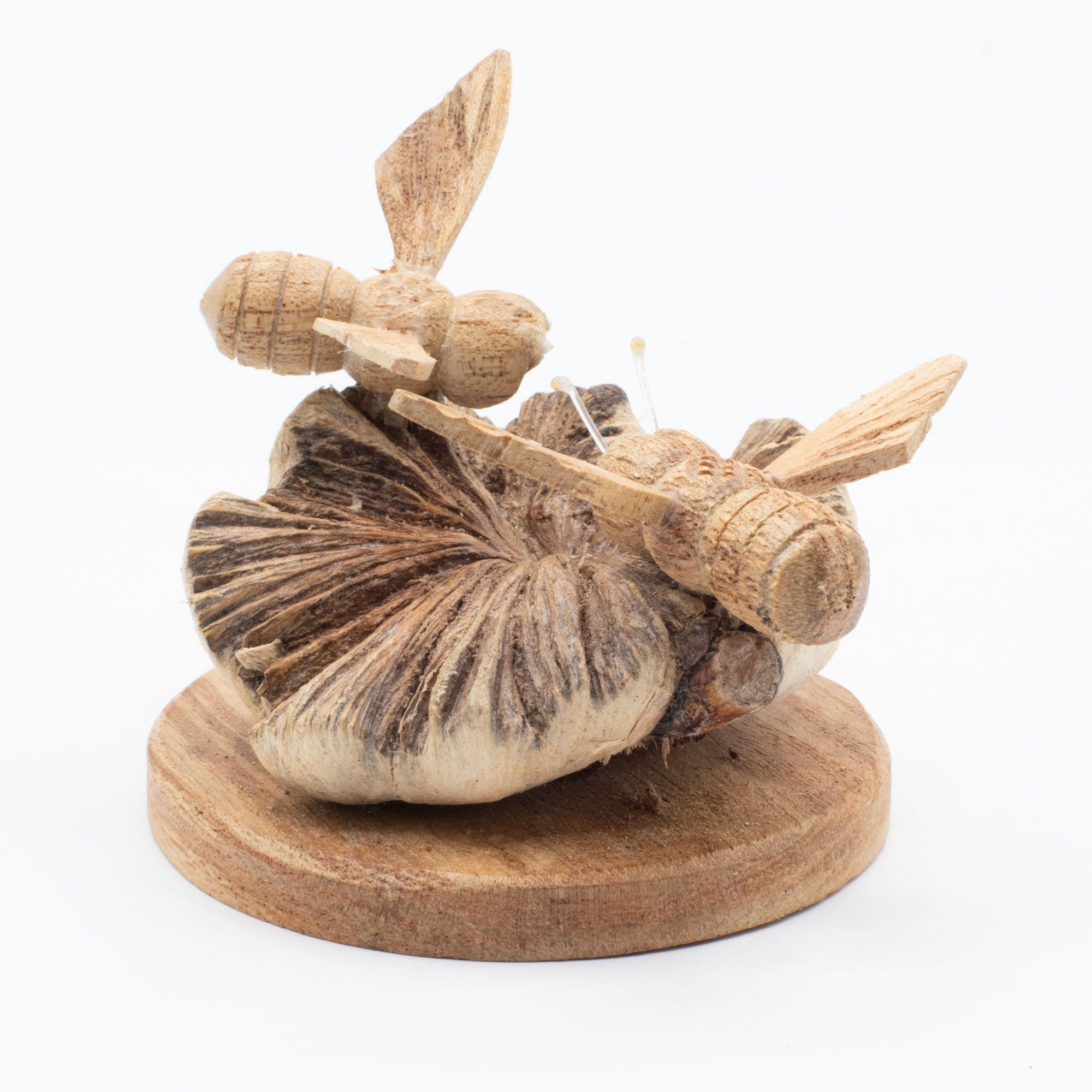Scultura artigianale da gemma legnosa