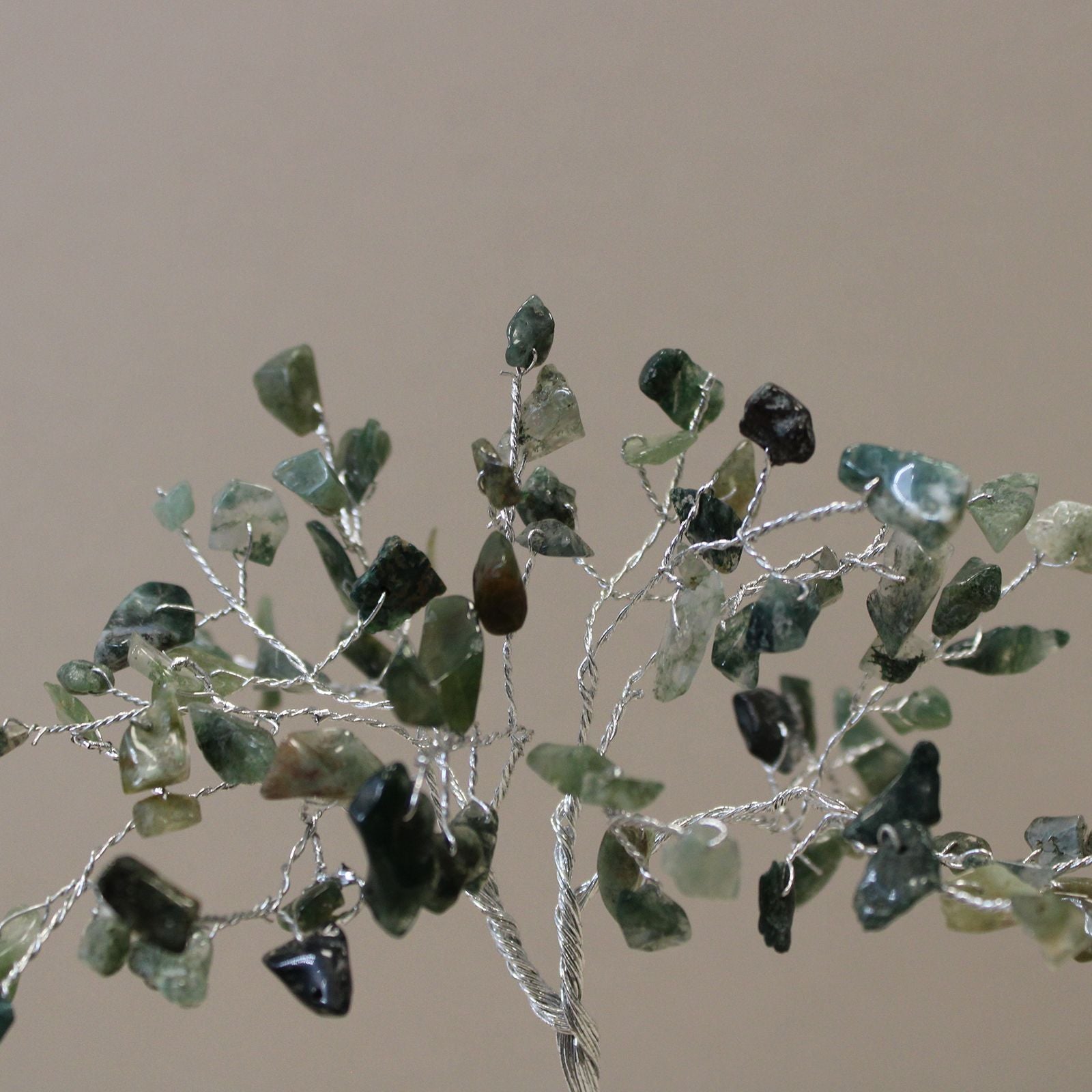 Albero della fortuna con base in orgonite e 80 pietre di agata muschiata