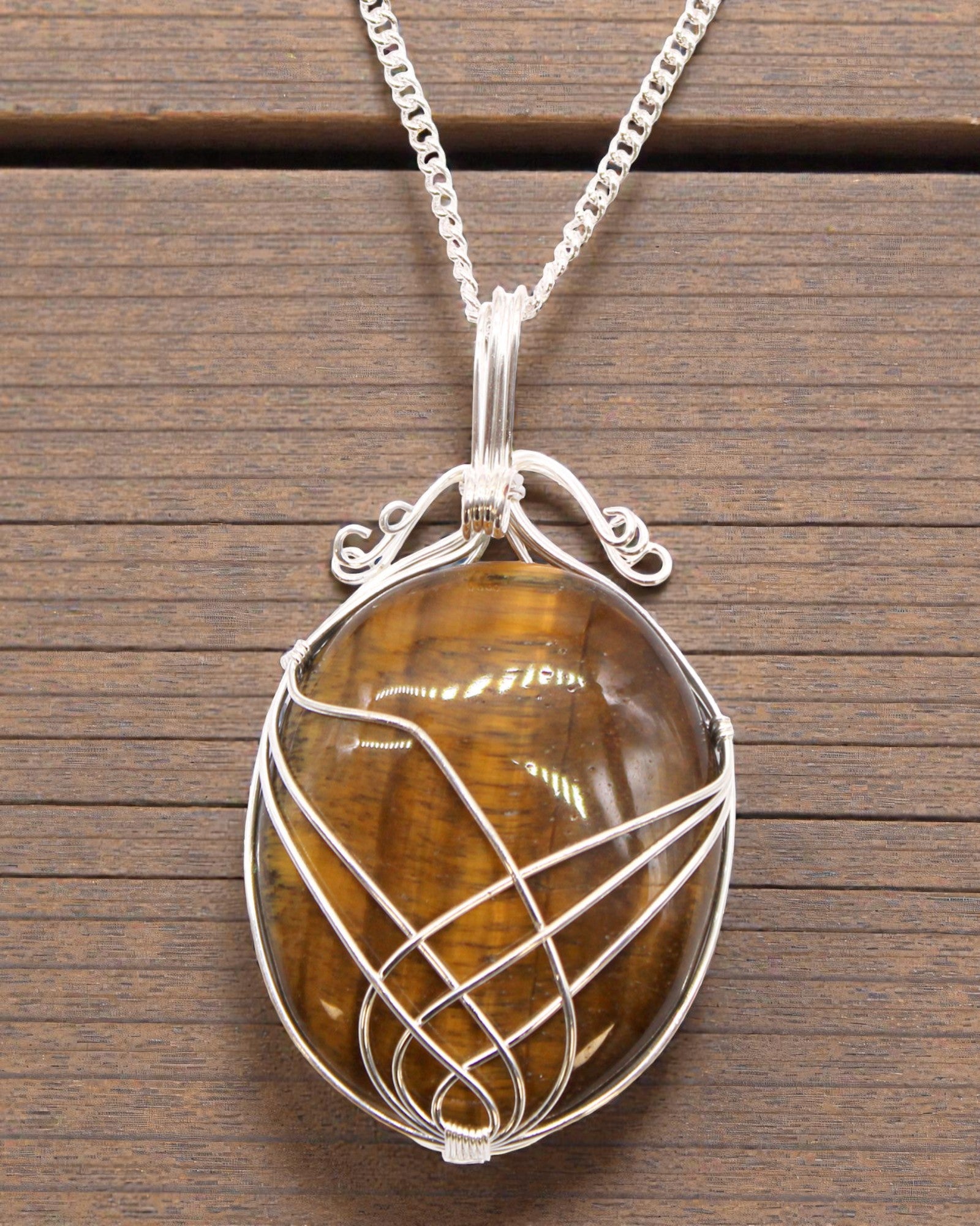 Collana con pietra preziosa avvolta a spirale - Occhio di tigre