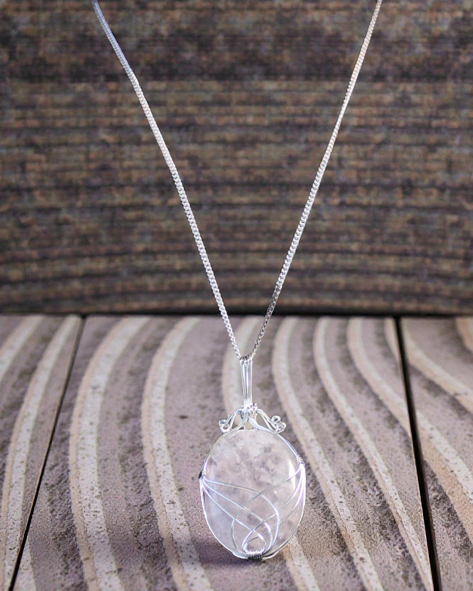 Ricciolo di Luce – Collana con opalite