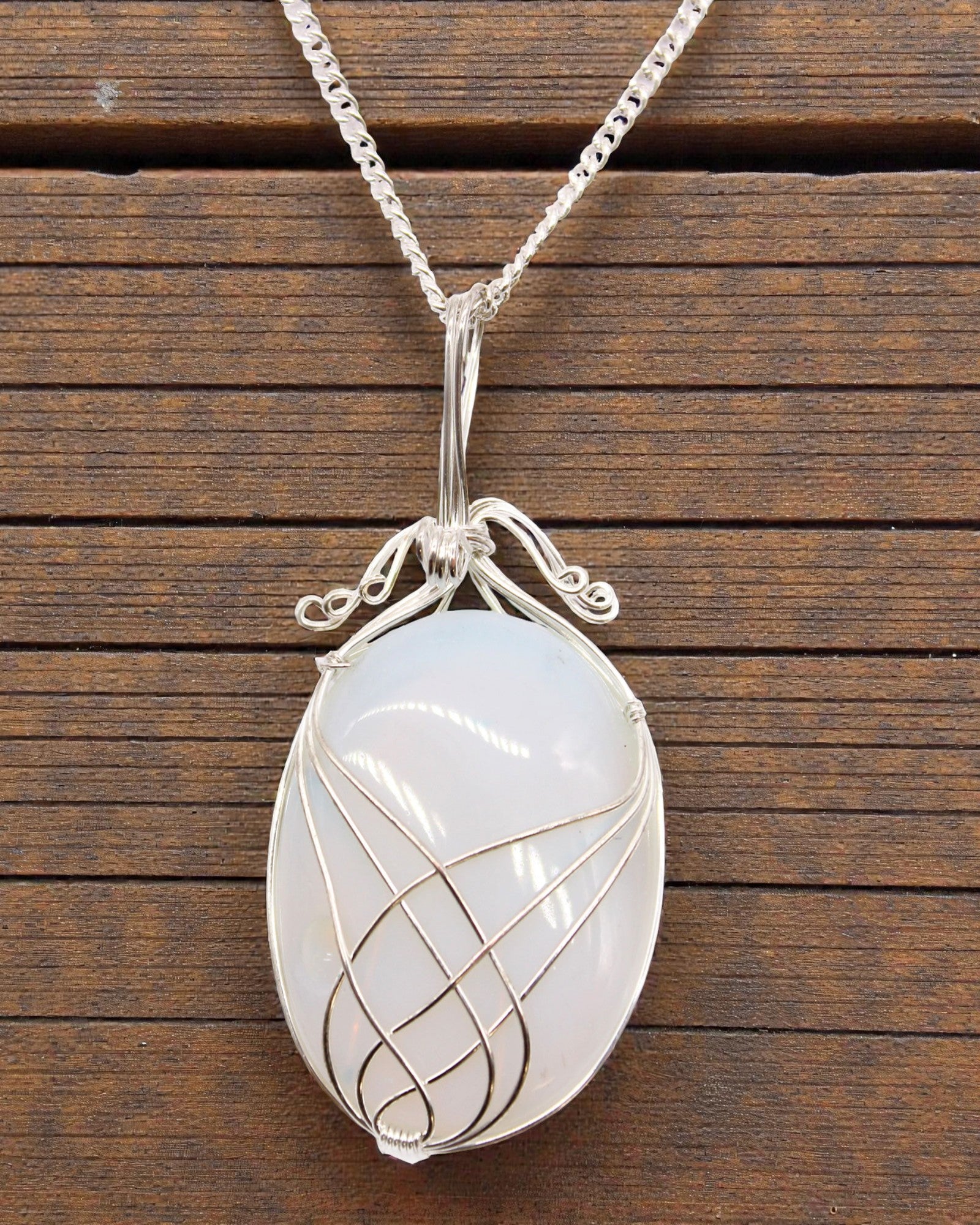 Collana con pietra preziosa avvolta a spirale - Opalite