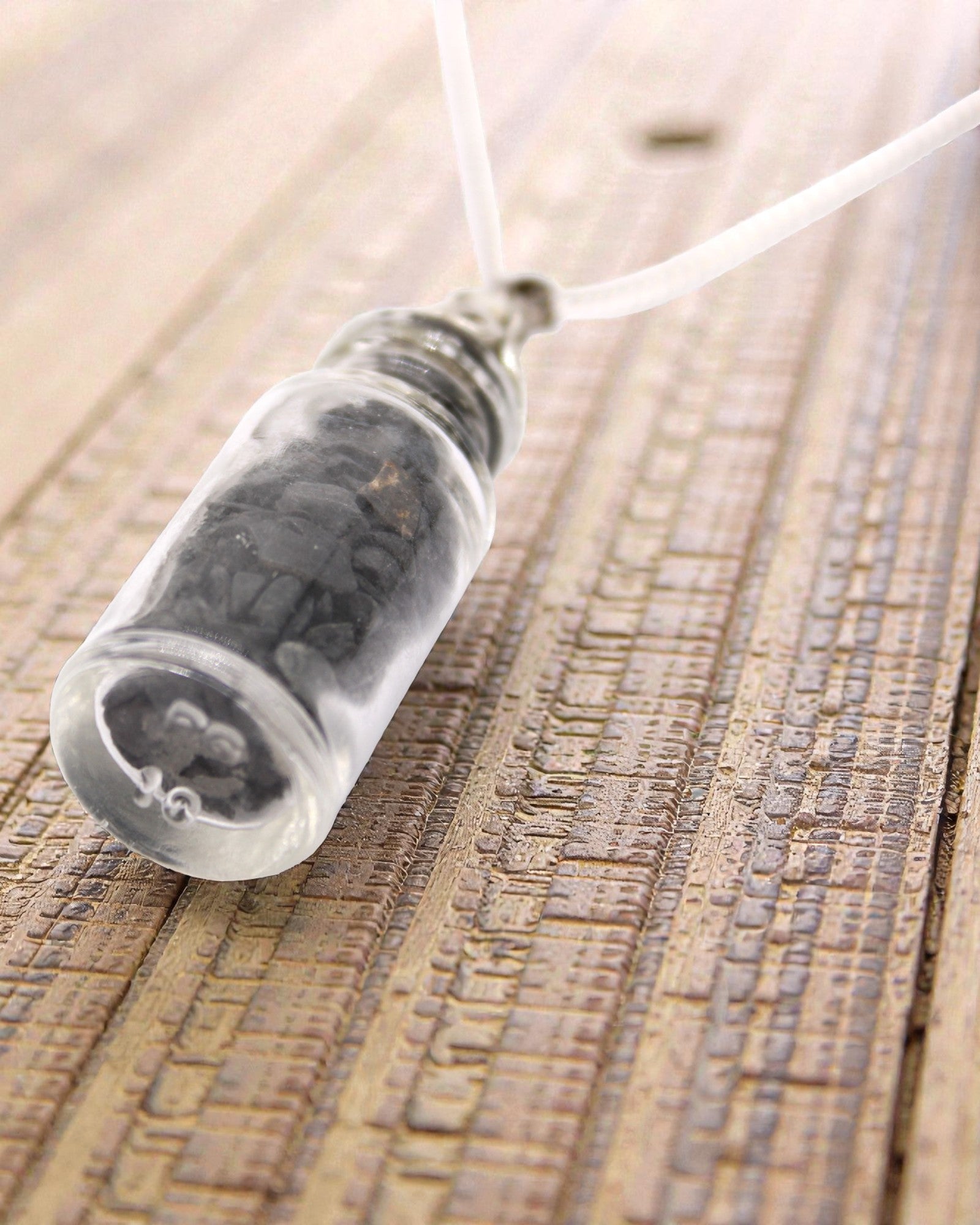 Collana con gemme in bottiglia - Onice nero