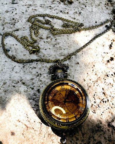 Orologio da Tasca Classico al Quarzo con Mappa del Mondo – Ciondolo con Catena in Stile Vintage per Lei e per Lui, incisione