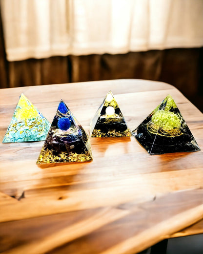 Piramide di Orgonite con Ossidiana – Generatore di Energia Chakra, Strumento di Meditazione Reiki con Pietra Naturale