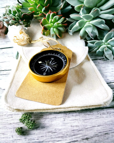 Bussola Compatta da Navigazione con Finitura in Metallo – Must-Have per Ogni Viaggiatore, con Incisione
