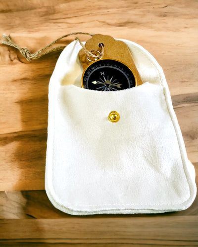 Bussola Compatta da Navigazione con Finitura in Metallo – Must-Have per Ogni Viaggiatore, con Incisione