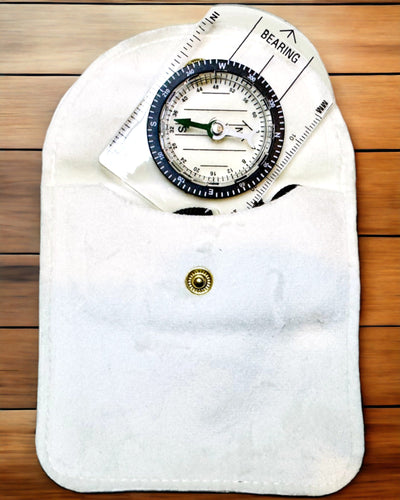 Bussola turistica "Guida dell'Avventuriero" - Trasparente, Mini Acrilico con Corda Sospesa e Scala della Mappa, con incisione