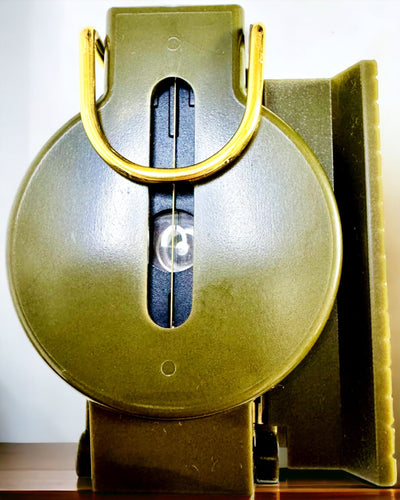 Bussola di Navigazione Impermeabile ad Alta Precisione in Colore Verde Militare – Affidabile per l'Orientamento, possibilità di incisione