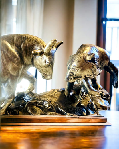 Scultura "Due rivali" - Toro e Orso - Simbolismo del Mercato Finanziario, Possibilità di Incisione - colore Rame