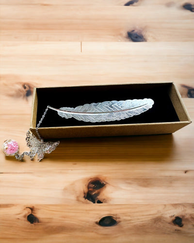 Segnalibro Creativo in Stile Retrò con Motivo di Piuma e Farfalla – Elegante Regalo per mamma, insegnante, Promozionale, Colore Argento/rosa