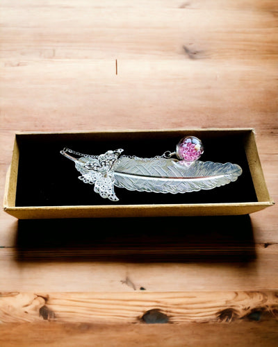 Segnalibro Creativo in Stile Retrò con Motivo di Piuma e Farfalla – Elegante Regalo per mamma, insegnante, Promozionale, Colore Argento/rosa