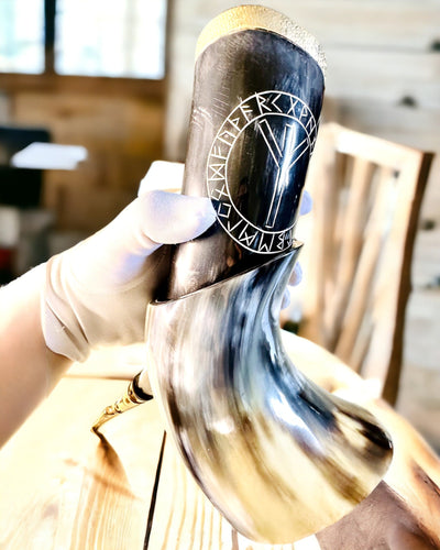 Tazza Corno "Viking Valor" - Incisa a Mano, Qualità Premium - 4 varianti disponibili