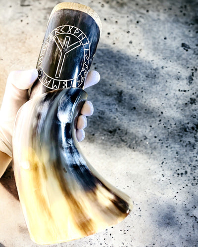 Tazza Corno "Viking Valor" - Incisa a Mano, Qualità Premium - 4 varianti disponibili