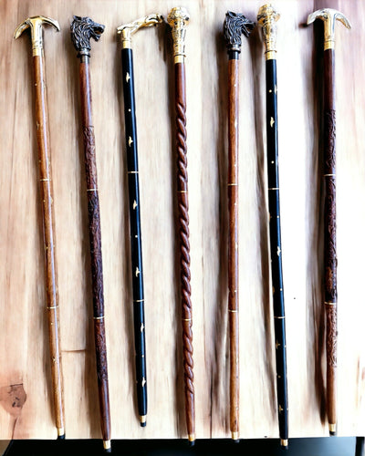 Kompasso Brown - Bastone da passeggio - Legno Intagliato a Mano - Edizione Esclusiva con Possibilità di Incisione