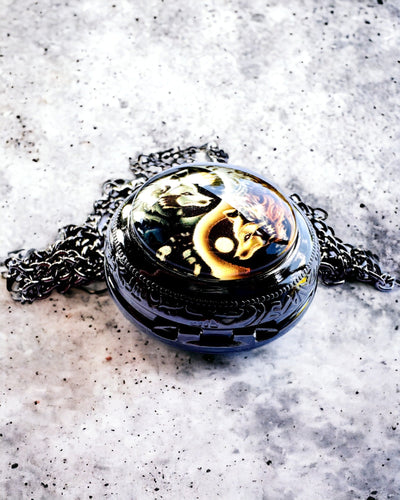 Orologio da tasca "Mystic Wolves" con opzione di personalizzazione con incisione