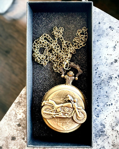 Orologio da Tasca "Motociclista Elegante" – Incisione