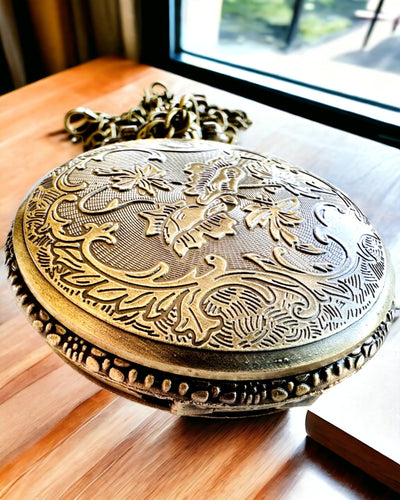 Orologio da Tasca "Motociclista Elegante" – Incisione