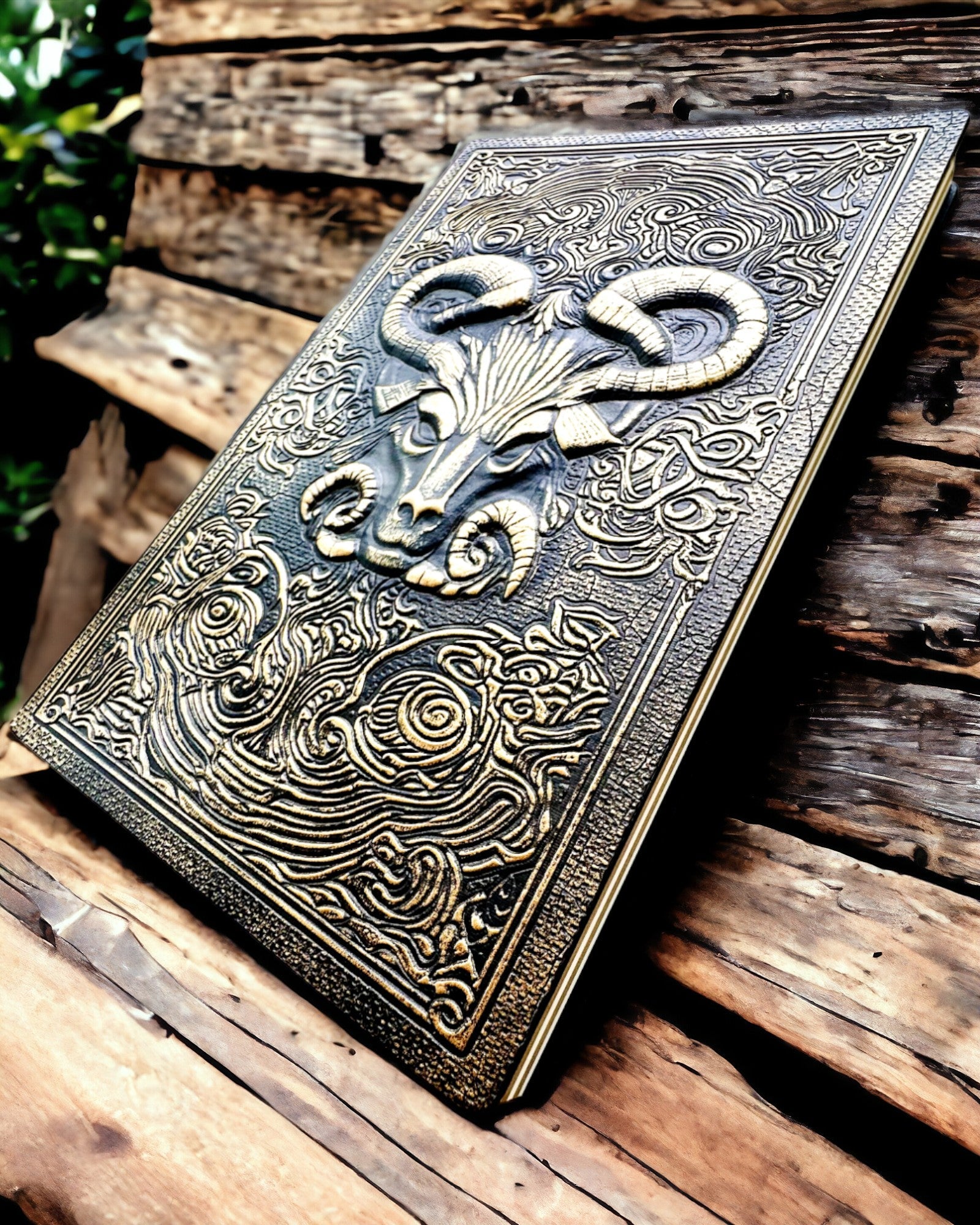 Magic Notes, taccuino "Boski Byk" - Cartoleria Elegante e Unica, personalizzazione con incisione