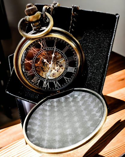Orologio da tasca classico "Vintage Elegance", colore oro, possibilità di personalizzazione con incisione