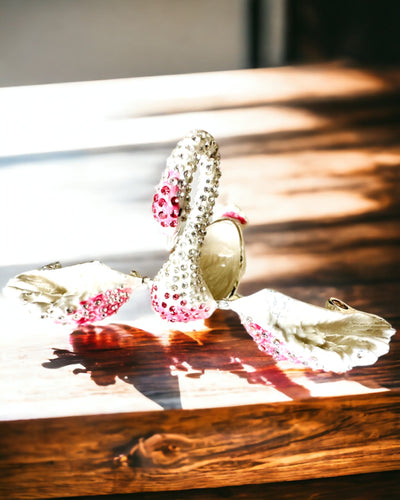 Elegante Scrigno "Gioiello del Cigno" - personalizzazione con incisione