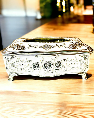 Scatola per Fazzoletti con Motivo a Rilievo di Rosa - Elegante Accessorio per Interni, bianco