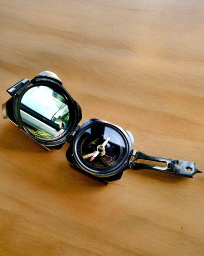 Bussola solida e premium da Capitano "Navigator" - con opzione di personalizzazione tramite incisione