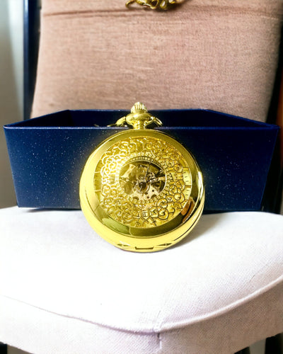 Orologio da Tasca Retrò Intagliato con Meccanismo a Carica Manuale, colore Oro con Scala Romana e Quadrante Luminoso, Stile Vintage