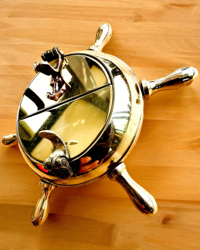 "Posacenere in Ottone da Capitano - opzione di personalizzazione per regalo con incisione, fatto a mano"