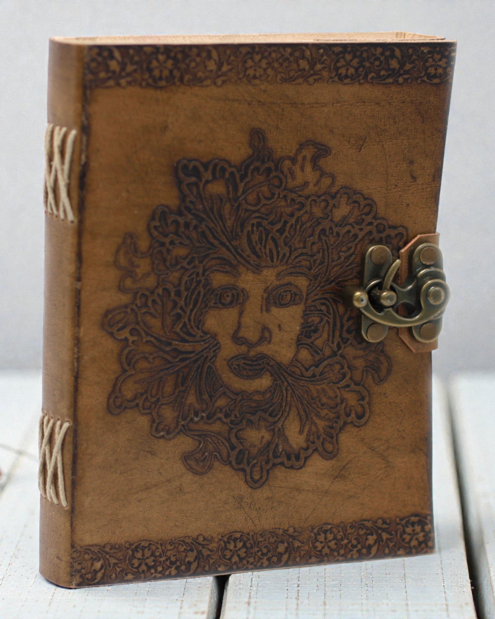 Sylva Spirit – Taccuino in pelle Uomo Verde con chiusura metallica