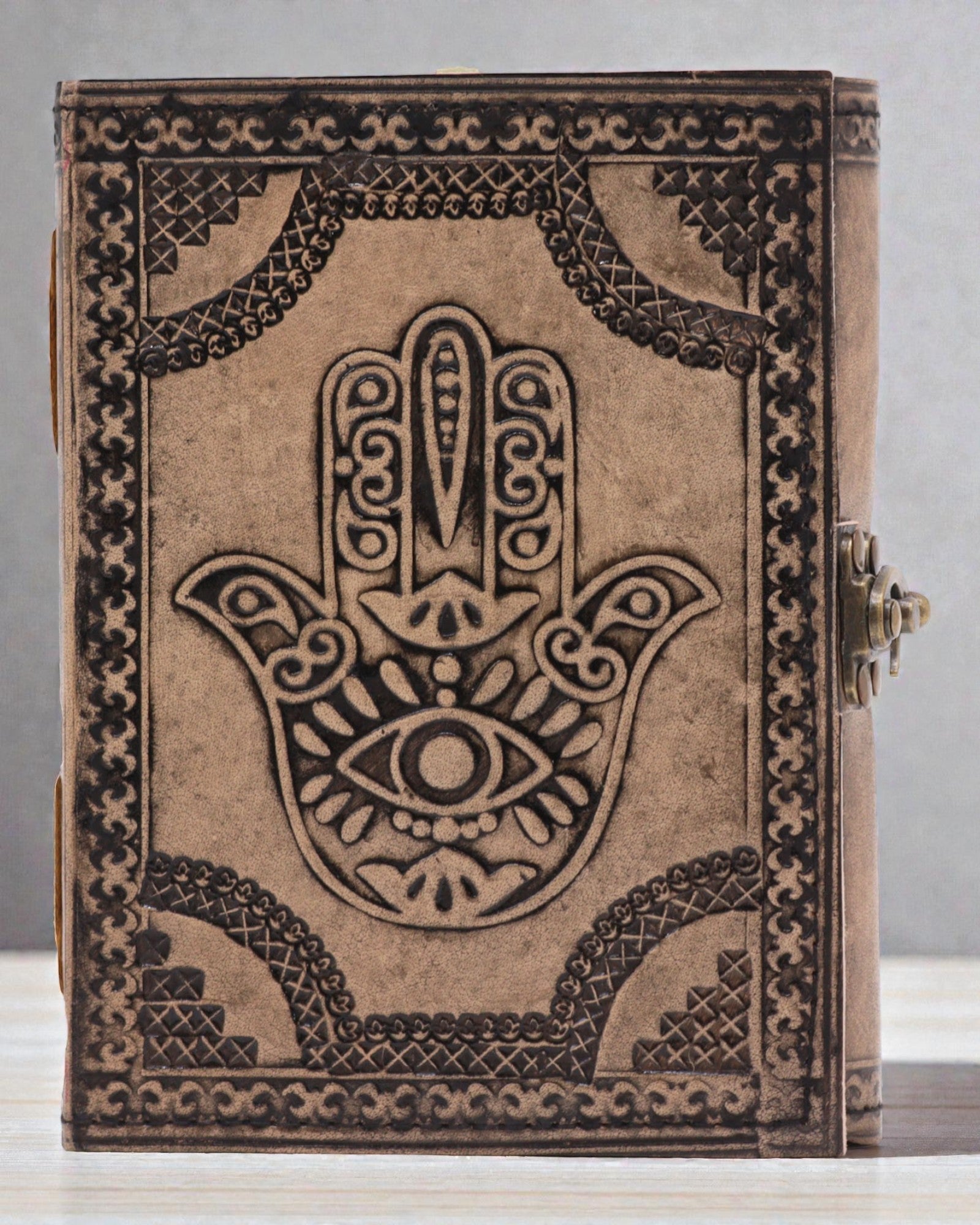 Taccuino in pelle Hamsa Protettore – Diario esoterico 17,5 × 12,5 cm