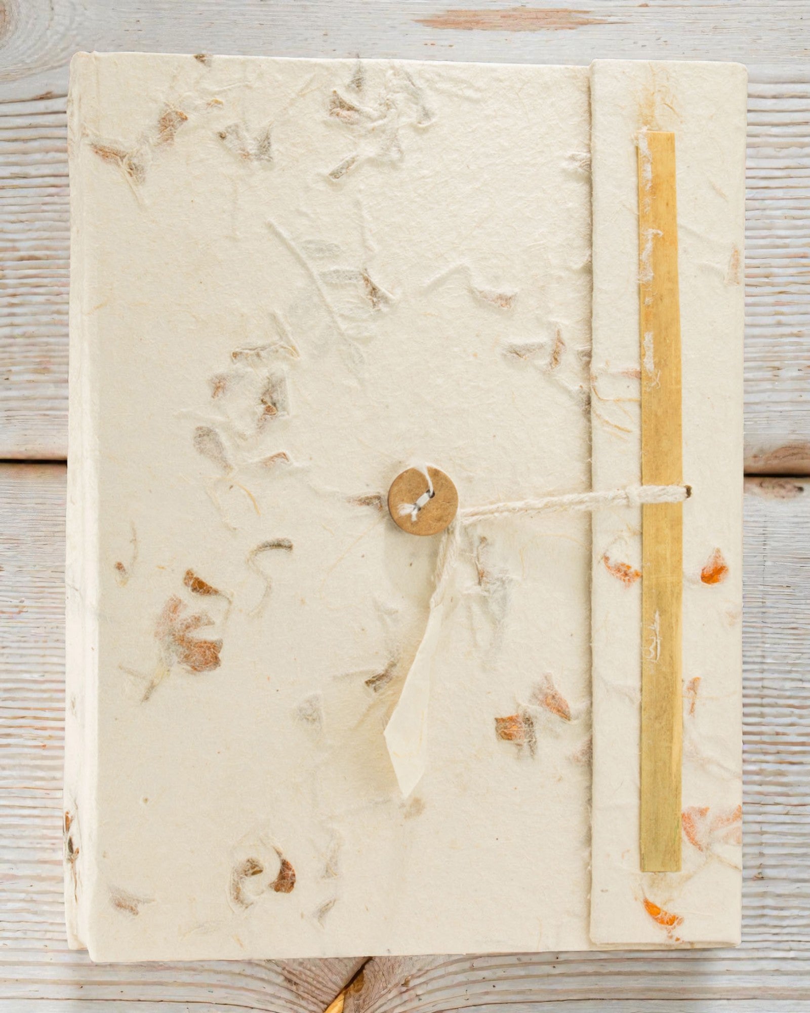 Quaderno Lrg Lokta con fiori misti (21x15cm) - 45 fogli - segnalibro incluso