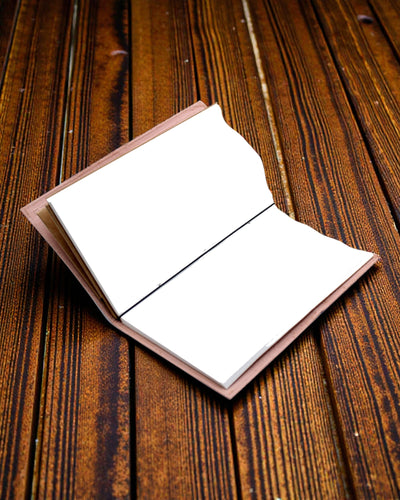 L’avventura inizia – taccuino rosso di pelle fatto a mano 22 × 12 × 1,5 cm, 80 pagine