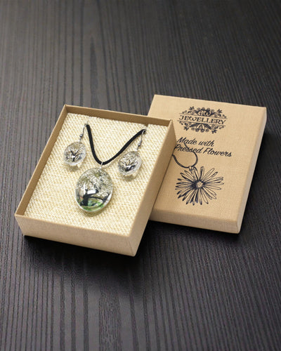 Armonia Bianca – Set di Gioielli Bianco con Fiori Essiccati Albero della Vita
