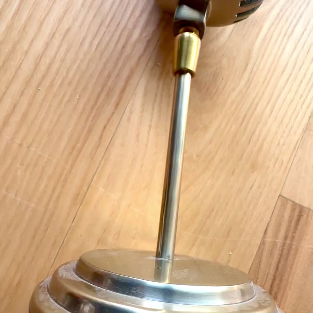 Statuetta microfono retrò con possibilità di personalizzazione tramite incisione, dorata, 25 cm
