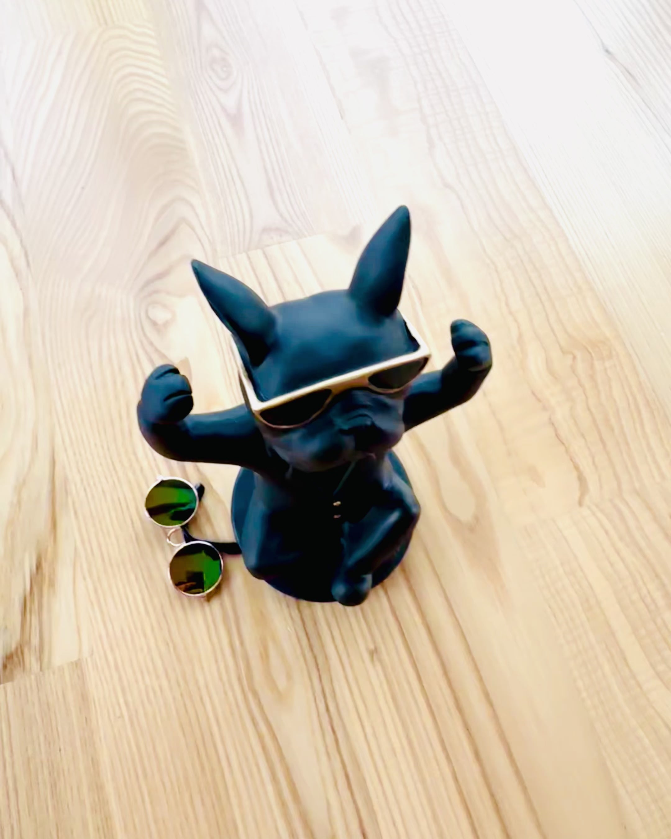 Figurina Bulldog Elegance - Esclusivo portabicchieri, possibilità di personalizzazione con incisione