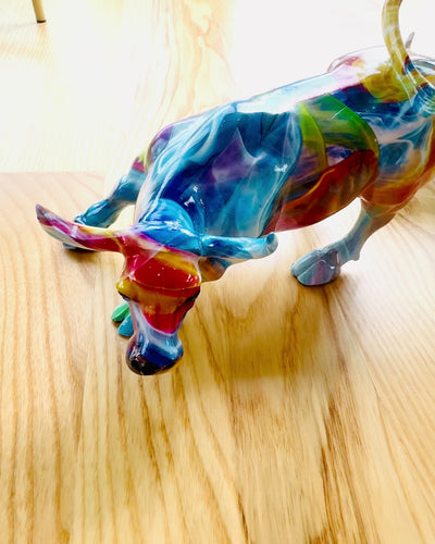 Scultura Decorativa Toro "BullArt" – Arte Unica con Opzione di Incisione - 4 varianti di colore, per regalo personalizzato