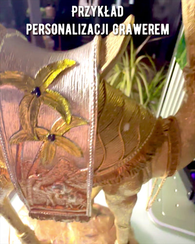 Statuetta Viandante del Deserto Decorativo Cammello in Resina con Possibilità di Incisione