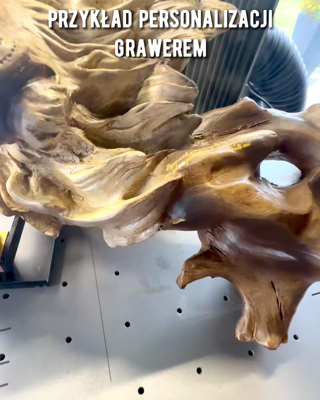 "Wilczy Duch" – Figura Decorativa con possibilità di personalizzazione con incisione, per regalo