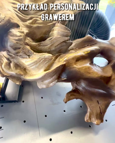 "Wilczy Duch" – Figura Decorativa con possibilità di personalizzazione con incisione, per regalo