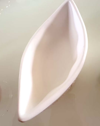 Candela di soia fatta a mano in una barchetta di gesso “Laguna Blu”, senza profumazione, 200 ml
