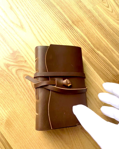 Taccuino Premium "RetroNotes" – Elegante taccuino in Vera Pelle - 200 pagine, 120g, taccuino, album da disegno, colore marrone, personalizzazione con incisione