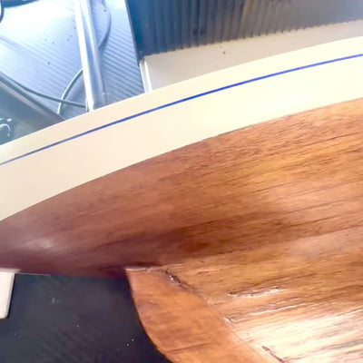 Modello di yacht a vela 66 cm con possibilità di personalizzazione tramite incisione
