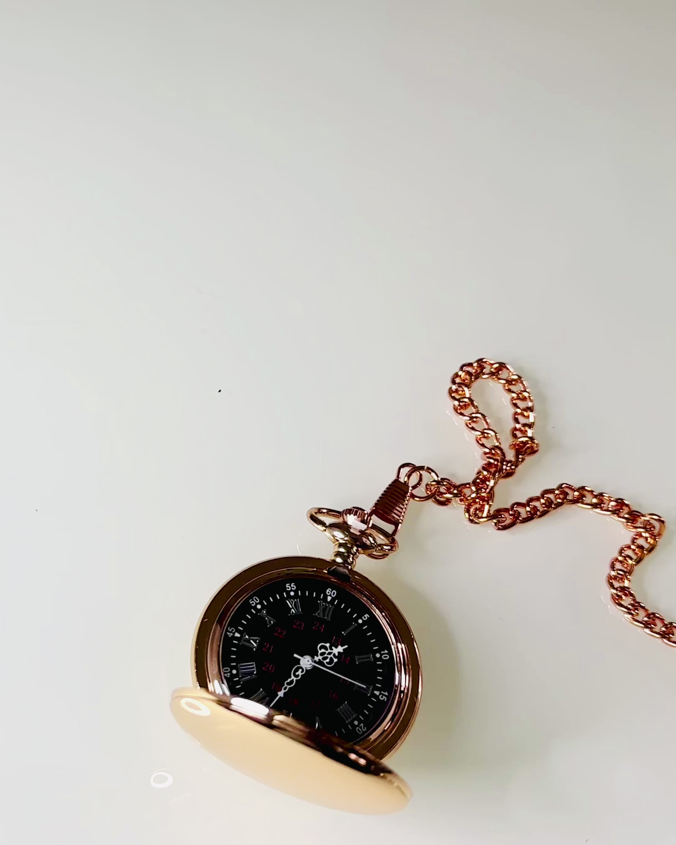 Orologio da Tasca in Stile Classico – Oro Rosa, Eleganza Vintage