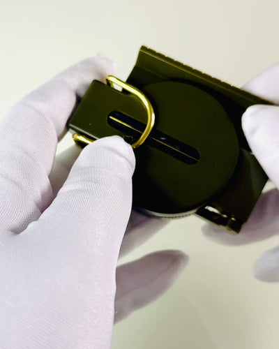 Bussola di Navigazione Impermeabile ad Alta Precisione in Colore Verde Militare – Affidabile per l'Orientamento, possibilità di incisione